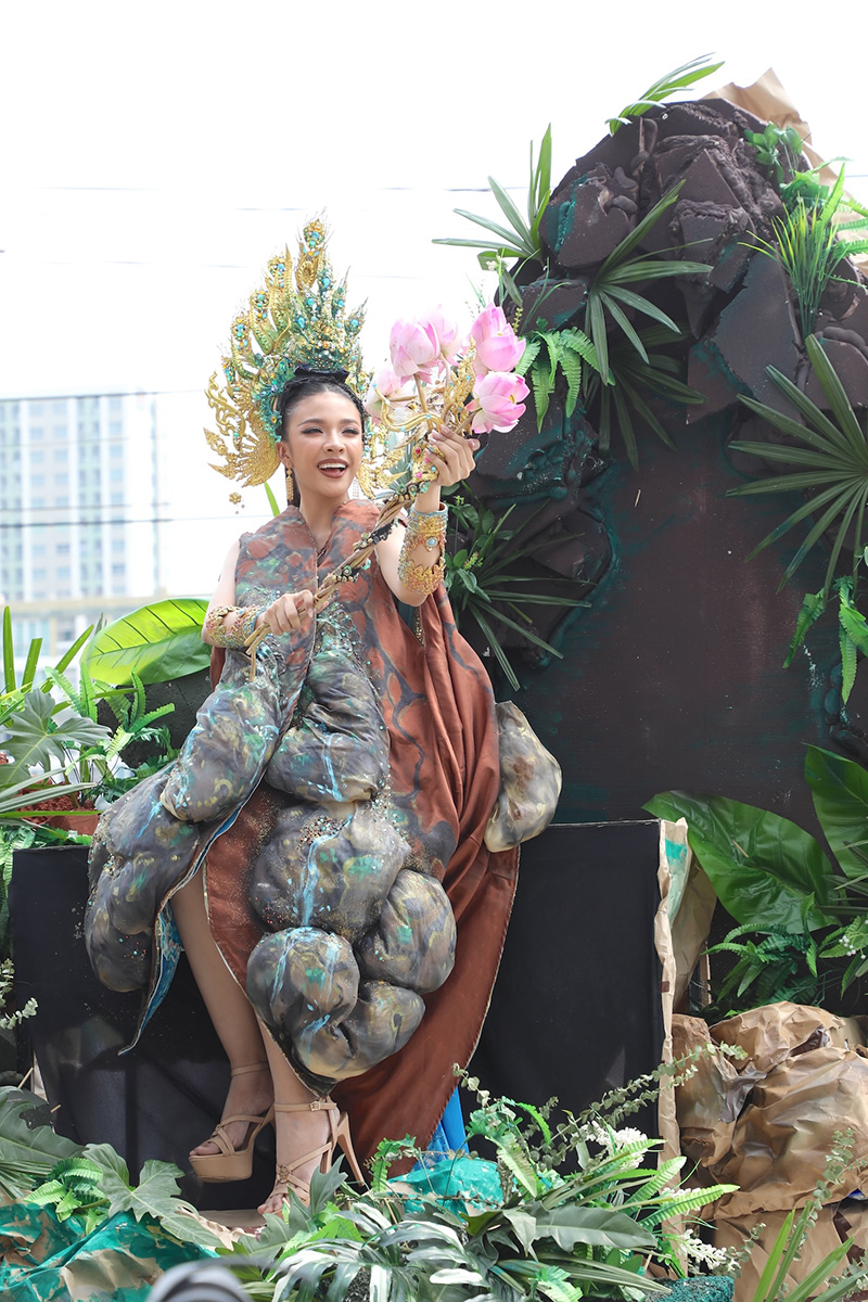 ส่องลุคเข้ากอง Miss Grand Thailand 2025 กับความอลังสุด