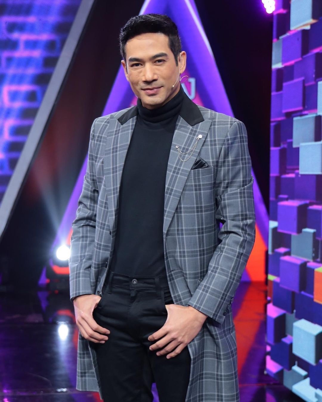  ตุ้ย ธีรภัทร์
