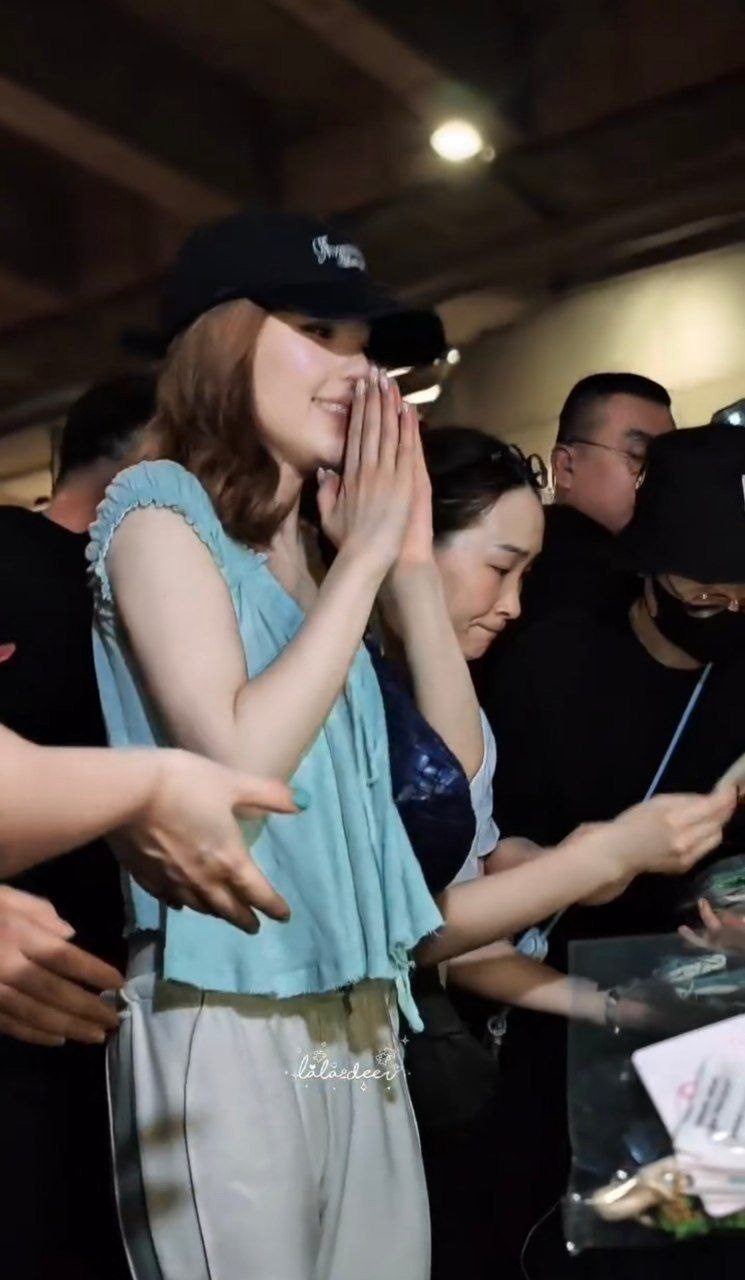 จ้าวลู่ซือ มาไทย
