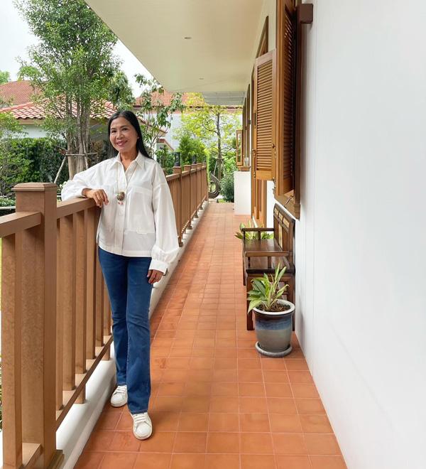 บ้าน ณเดชน์ คูกิมิยะ ระเบียงบ้าน