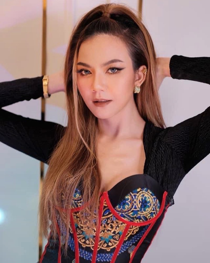  จ๊ะ นงผณี