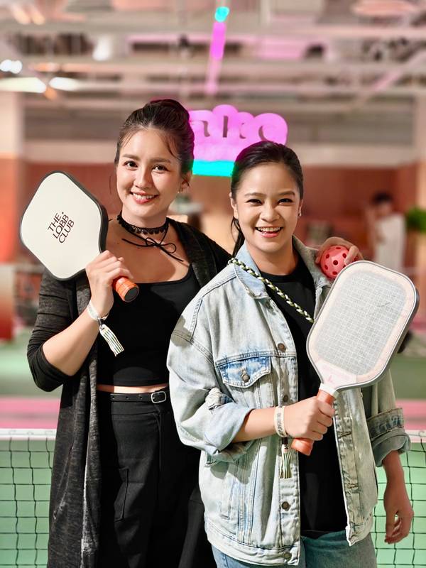 นก อุษณีย์ เซอร์ไพรส์คุกเข่าขอ ม่วย นิธิตรา แต่งงาน