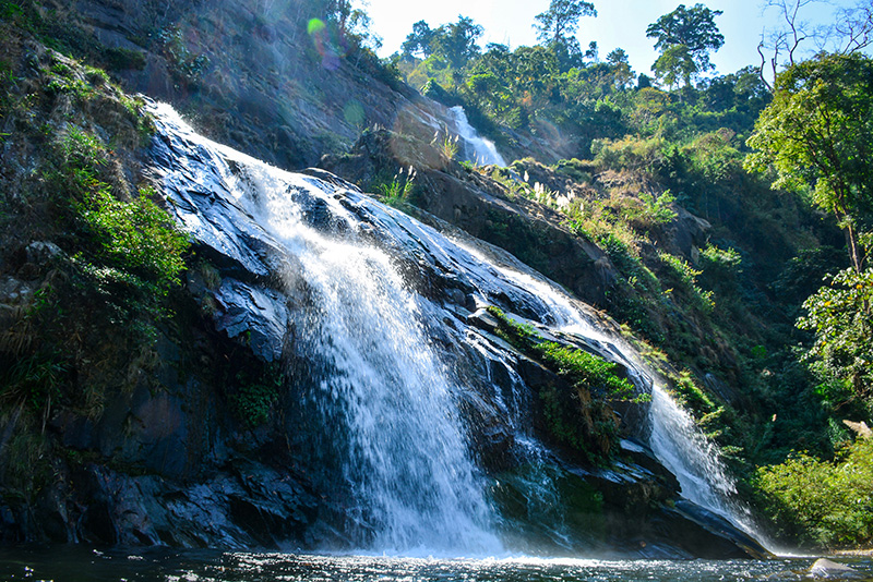 น้ำตกเขาสอยดาว ที่เที่ยวน้ำตก ใกล้กรุงเทพฯ