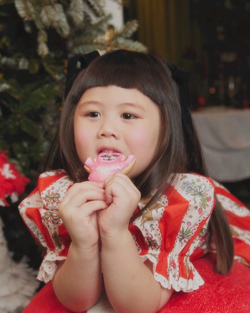 ชมพู่ อารยา