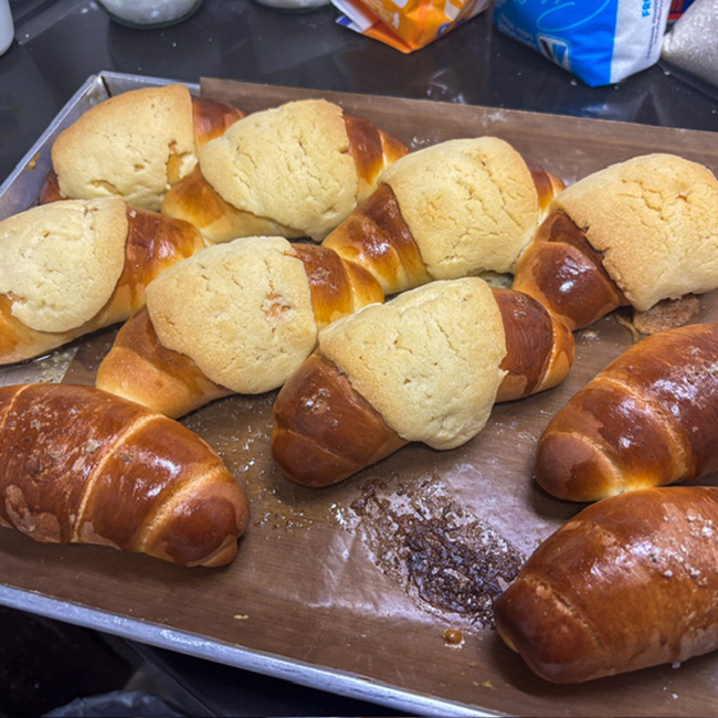 สูตรขนมปังเกลือแครกเกอร์ หรือ Craquelin Shio Pan เมนูขนมปัง ขนมปังเกลือ ชิโอะปัง สูตรขนม