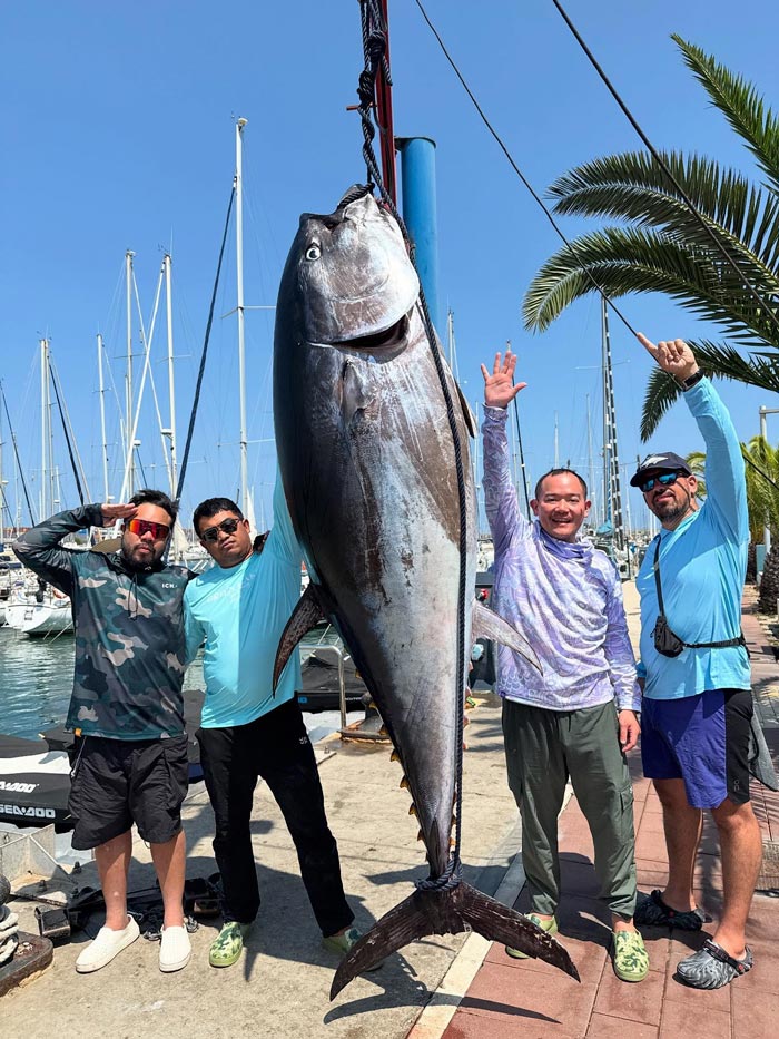 ดีเจภูมิ ตกปลาทูน่ายักษ์