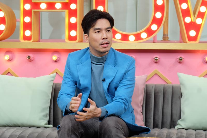 ดีเจเผือก พงศธร