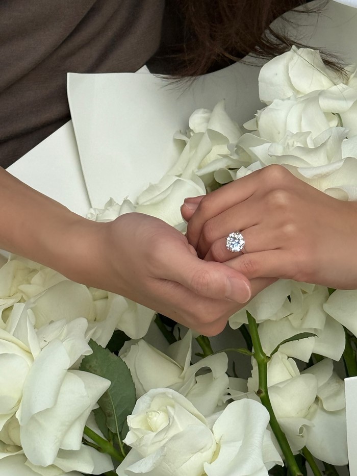 มิลลี่ คามิลล่า ถูก ระฟ้า ลูกชายอากู๋ ขอแต่งงาน 