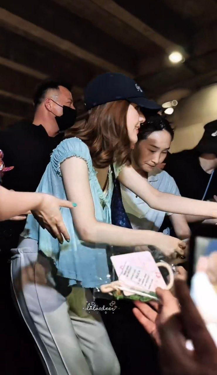 จ้าวลู่ซือ มาไทย