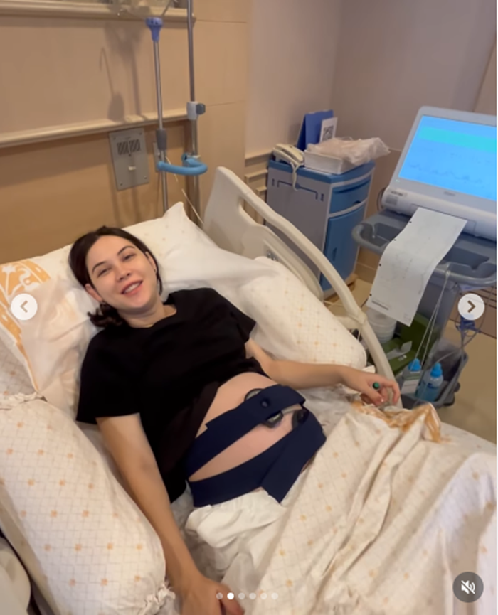  แมท ภีรนีย์ เปิดภาพคุณยายเตรียมทองรับขวัญหลาน