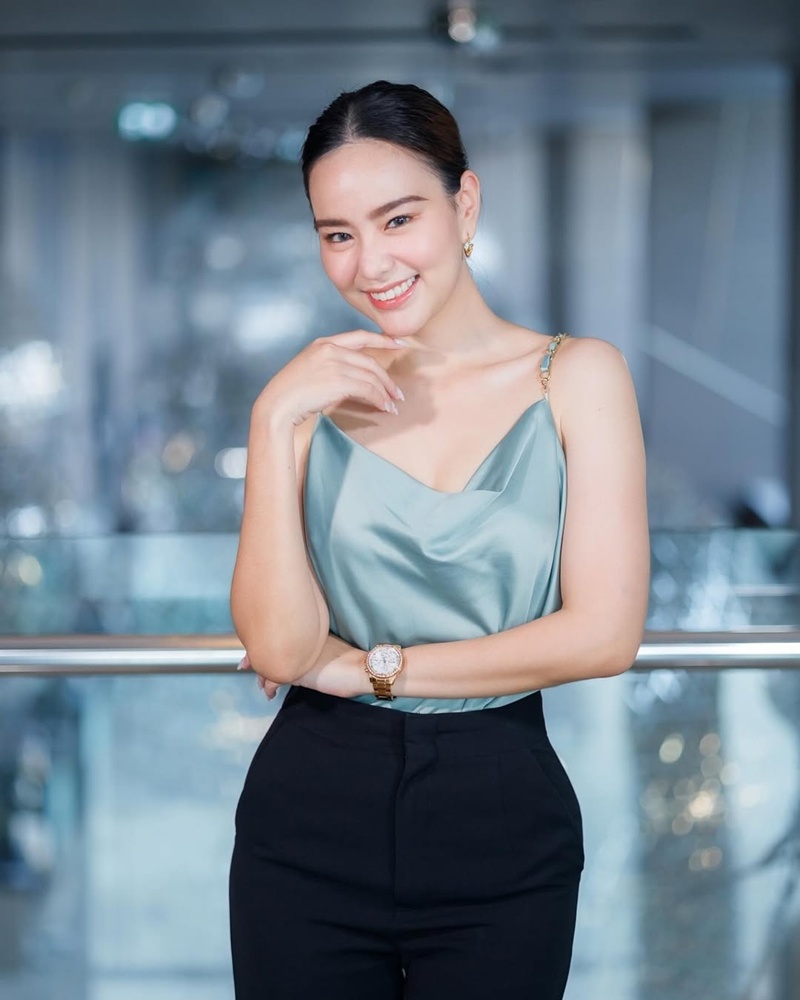 แก้ม ศิริกาญจน์