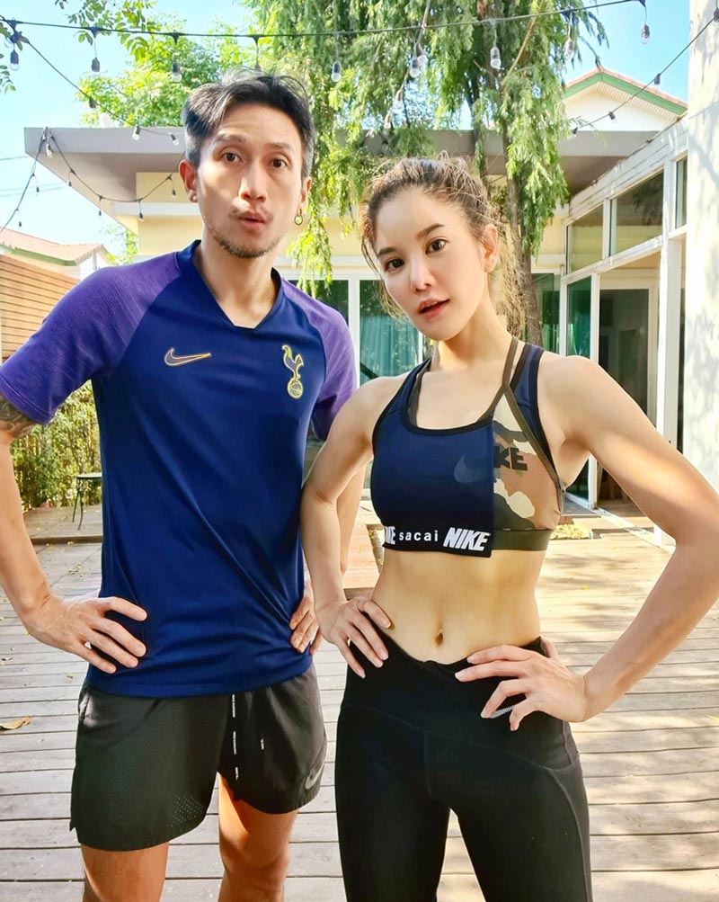 ตูน ก้อย