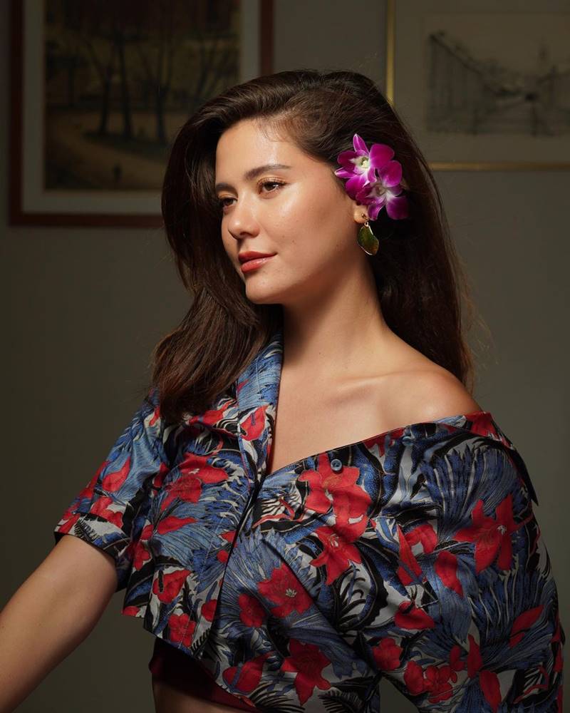 มารีญา พูลเลิศลาภ