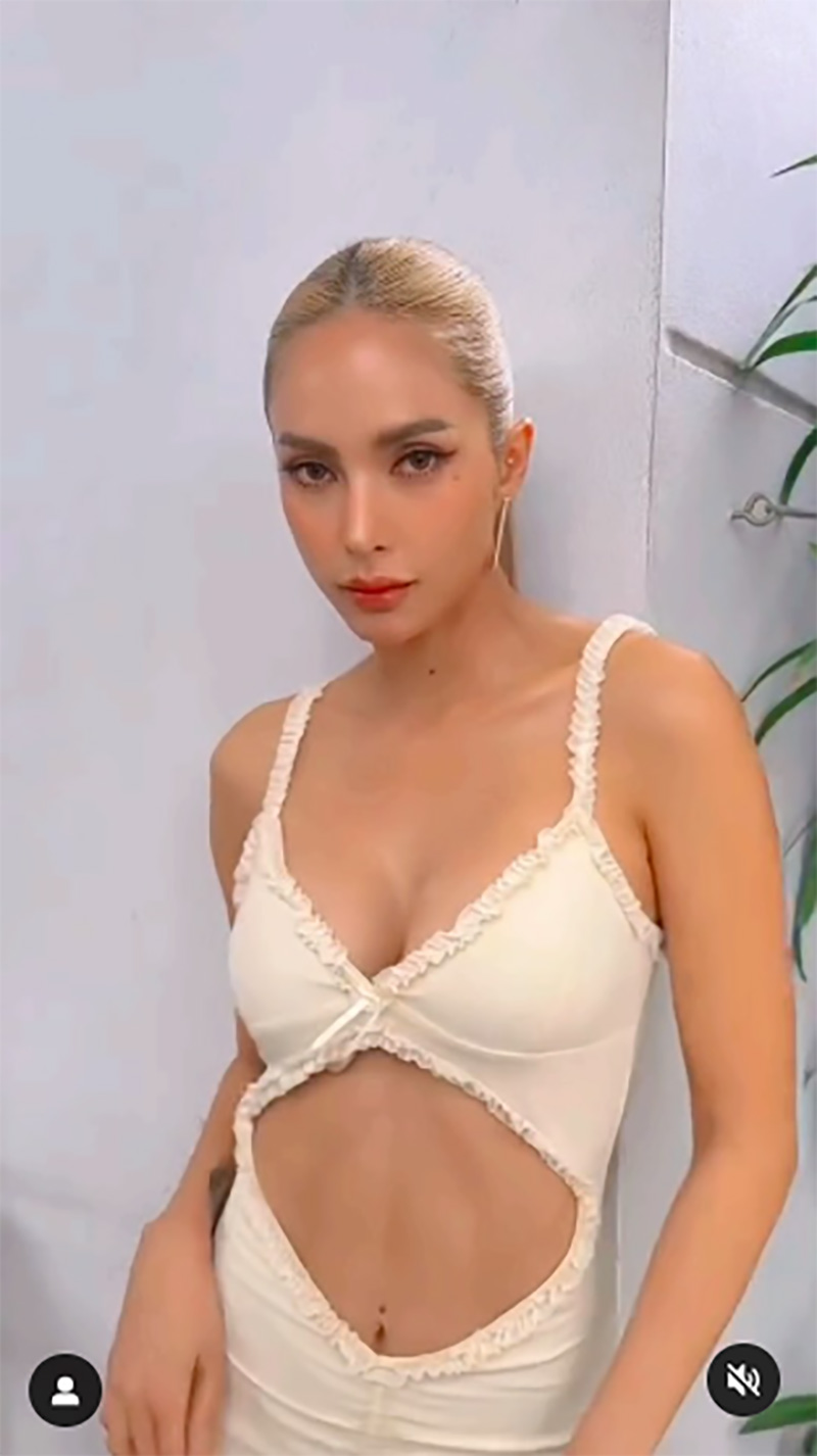 อุ้ม ลักขณา โซ้ะรับปี 2025 นุ่งบิกินี่อวดหุ่นฟิตเปรี๊ยะ 