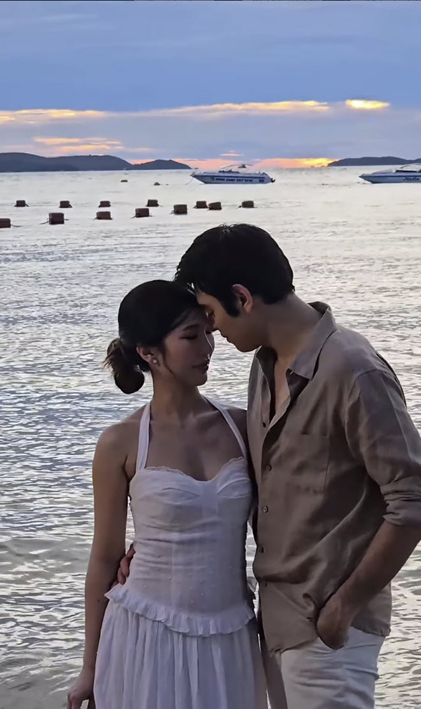 แมมโบ้ ยุรการ เซอร์ไพรส์คุกเข่าขอแฟนแต่งงาน