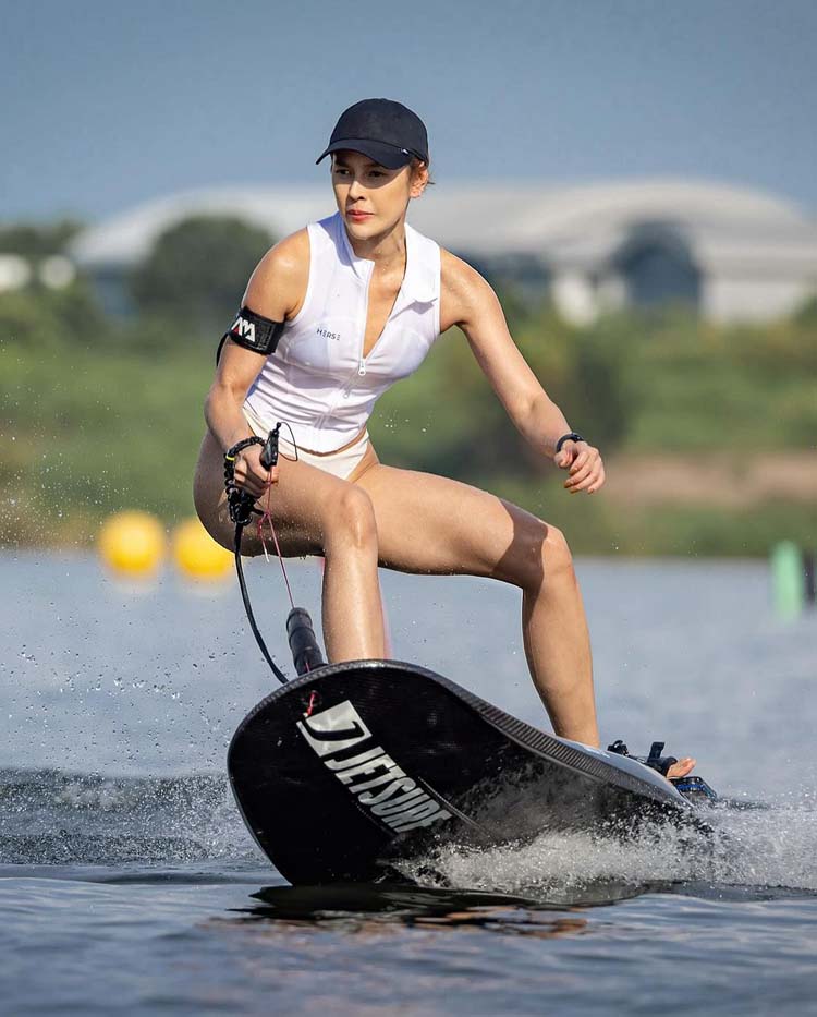 ข้าว เดอะเฟซ