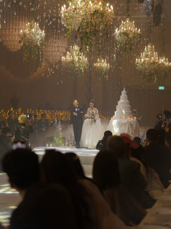 แอฟ ทักษอร โพสต์โมเมนต์หวานกับ นนกุล พร้อมภาพงานแต่ง ลูกน้ำ อลัน