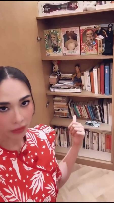 พลอย เฌอมาลย์ พาทัวร์คอนโดหรูกลางเมือง