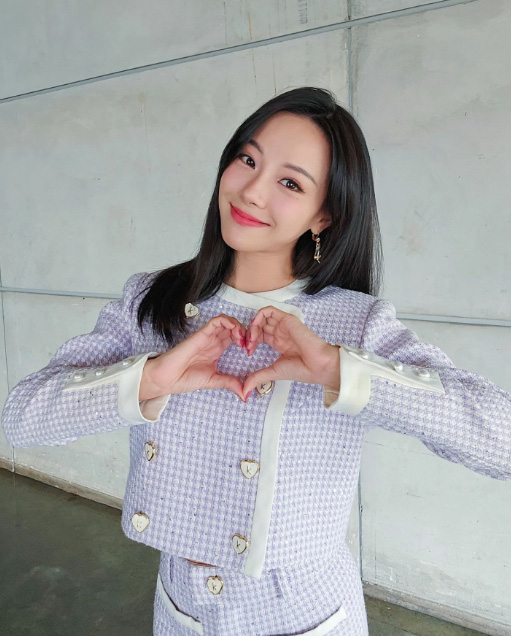 ทับทิม มัลลิกา ประวัติอดีตพิธีกรวัยรุ่นชื่อดัง กับชีวิตปัจจุบันที่หลายคนอยากรู้