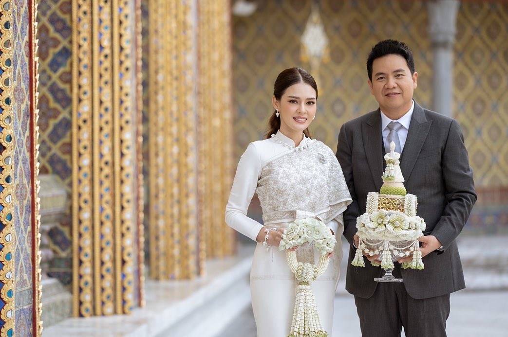  งานแต่ง เดียร์ ปริษา