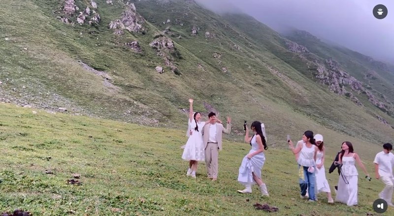 ลูกน้ำ พี่สาว นนกุล ถูกขอแต่งงานสุดโรแมนติก