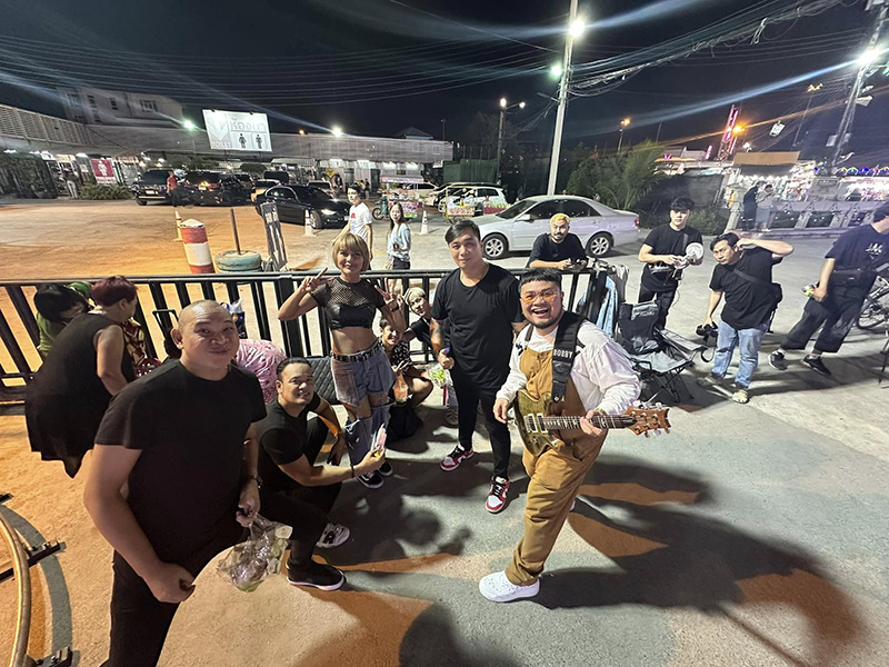 เหน่ง เหม่งจ๋าย 