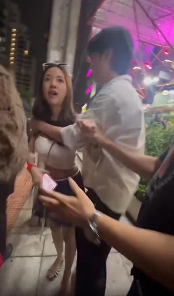 หญิงออน เมียตั้ม จารุจินดา เปิดศึกปะทะสาวสอง