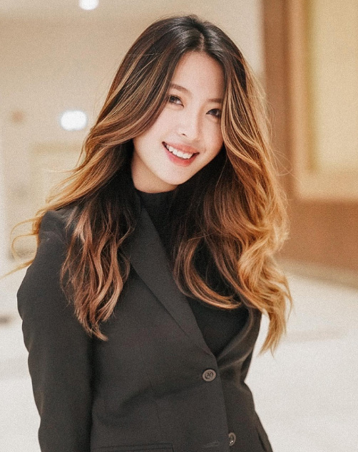 แพรว รมิดา แฟน กายนวพล สวย แซ่บ โปรไฟล์ไม่ธรรมดา อายุห่างกัน 10 ปี