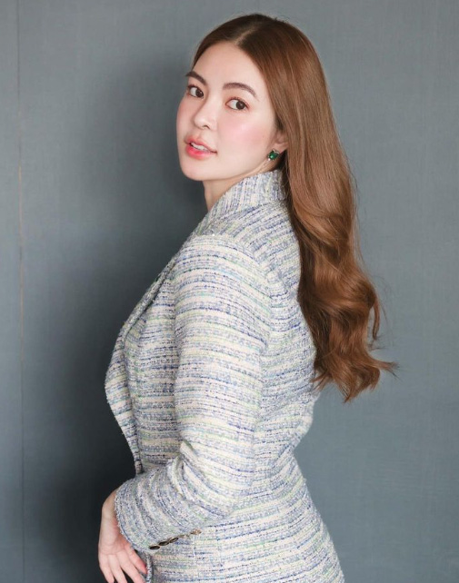 เอวา ปวรวรรณ หรือ เอวา ตลกหกฉาก สาวสวย รวย เก่ง ทายาทธุรกิจหมื่นล้าน