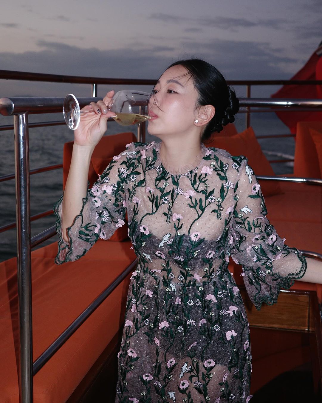 นุ่น วรนุช