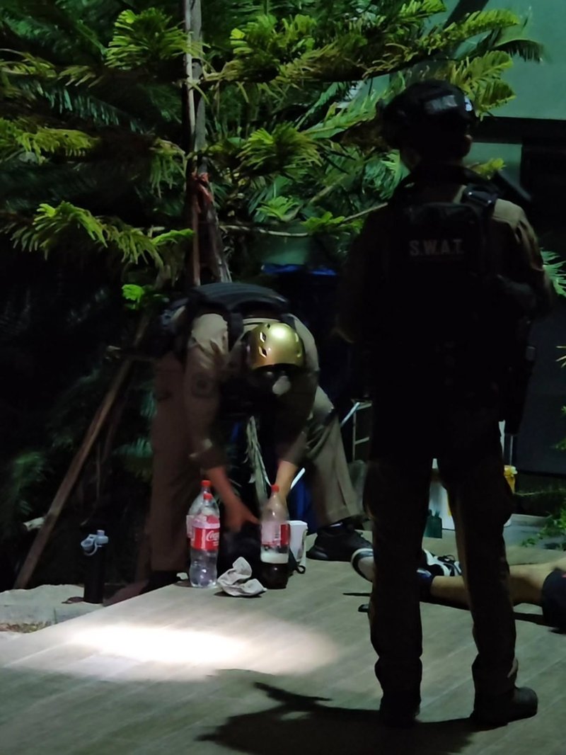 บัว สโรชา ผวาหนัก ! ชายชุดดำปีนเข้าบ้าน ค้นตัวพบของทำอึ้ง ซัดนโยบาย...เสรี