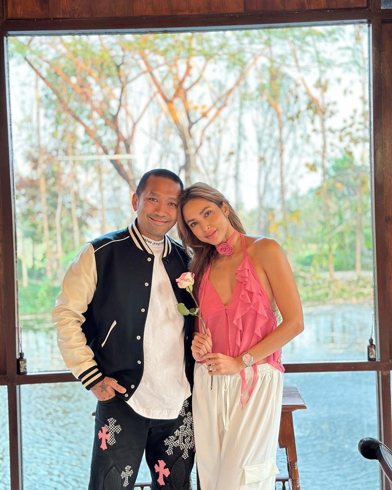 อุ้ม บอล