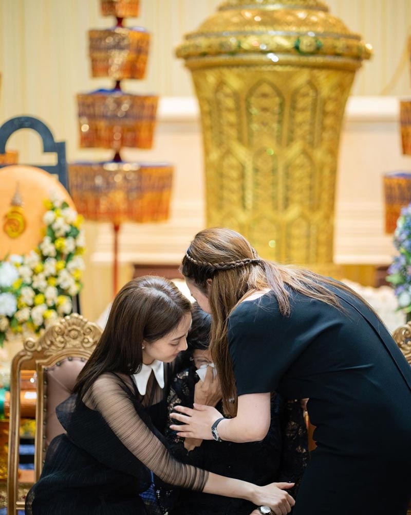งานศพคุณพ่อ แต้ว ณฐพร