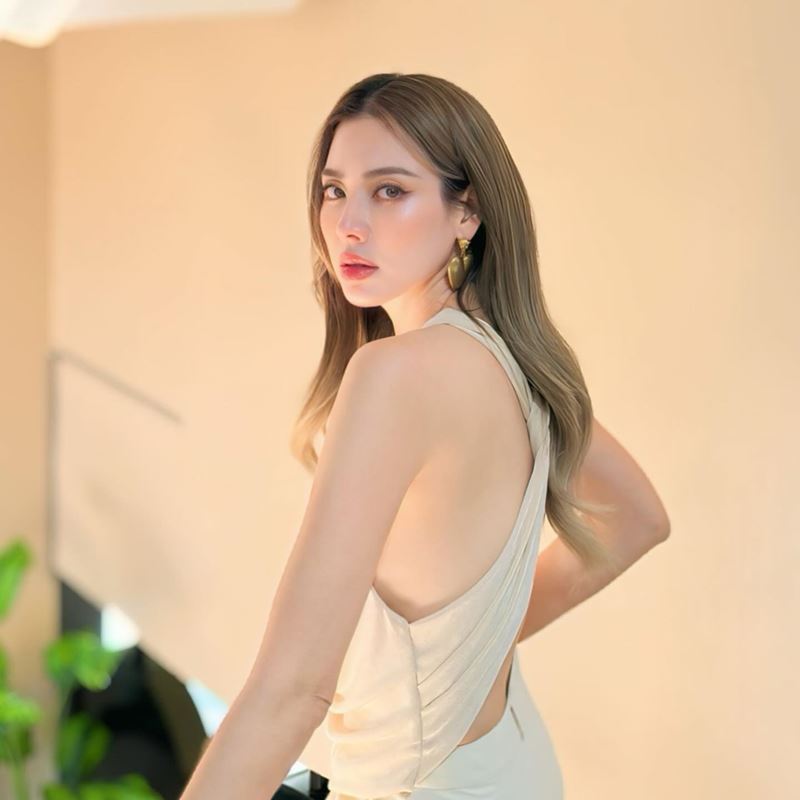 เอ๋ พรทิพย์ 