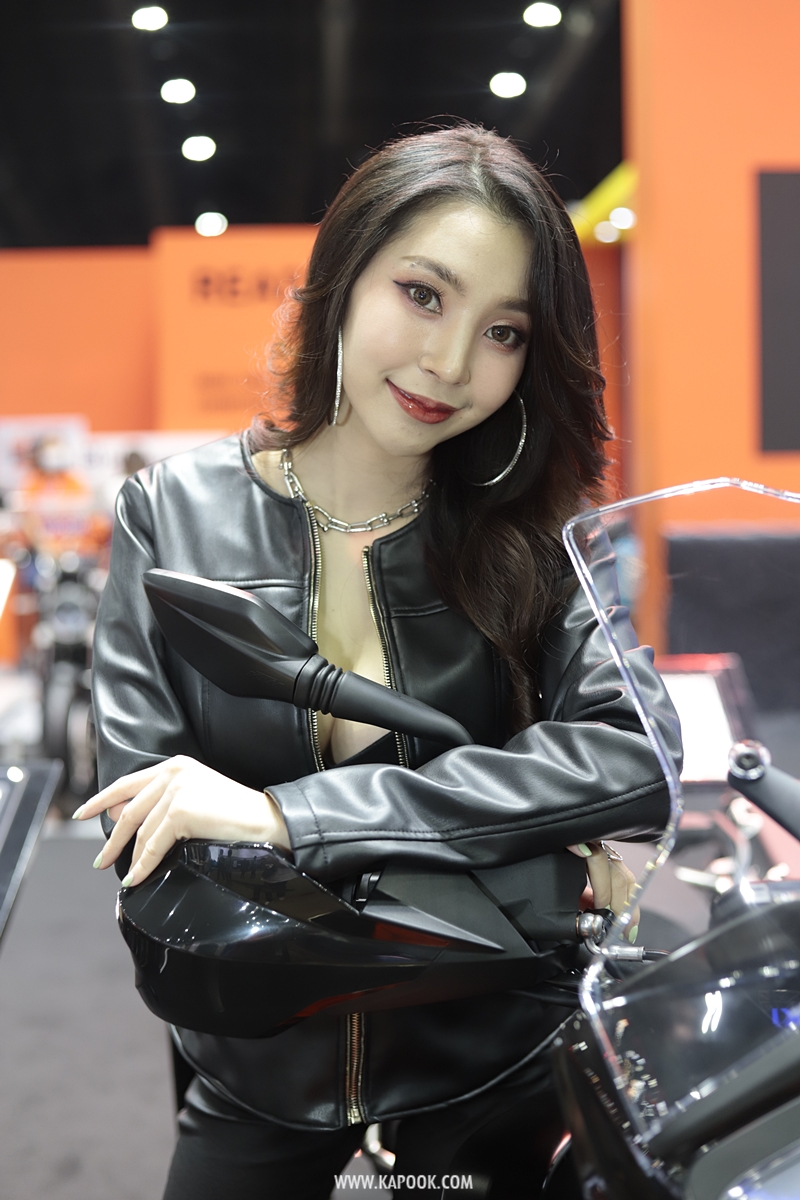 พริตตี้มอเตอร์โชว์ 2021