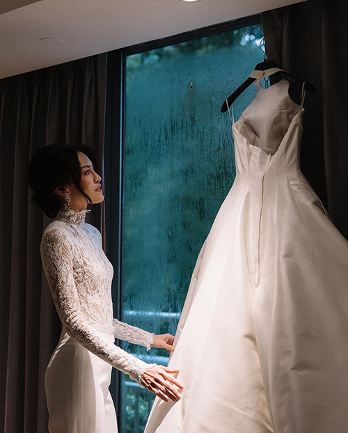 แพท วง Klear ชุดแต่งงาน