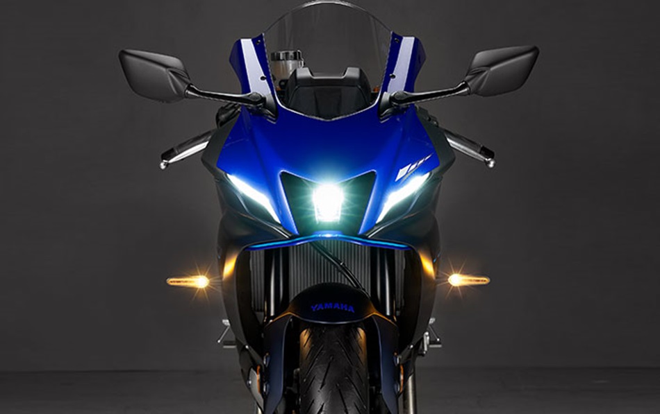Yamaha R7 2023
