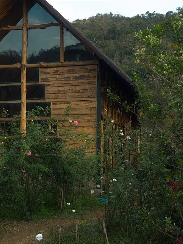 Baankhaofae Farm Eatery & Coffee ร้านคาเฟ่ในสวน