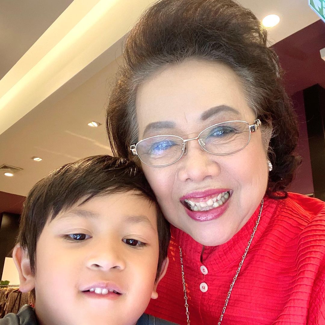 เป้ย ปานวาด แม่สามี