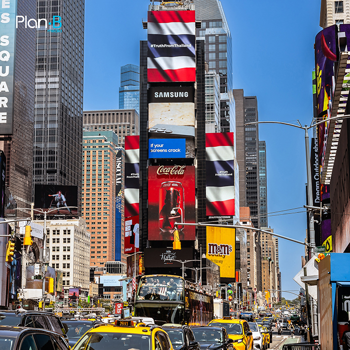ธงไทยขึ้นจอ Times Square