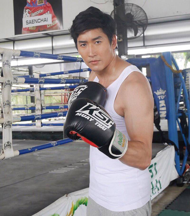 ไนกี้ นิธิดล