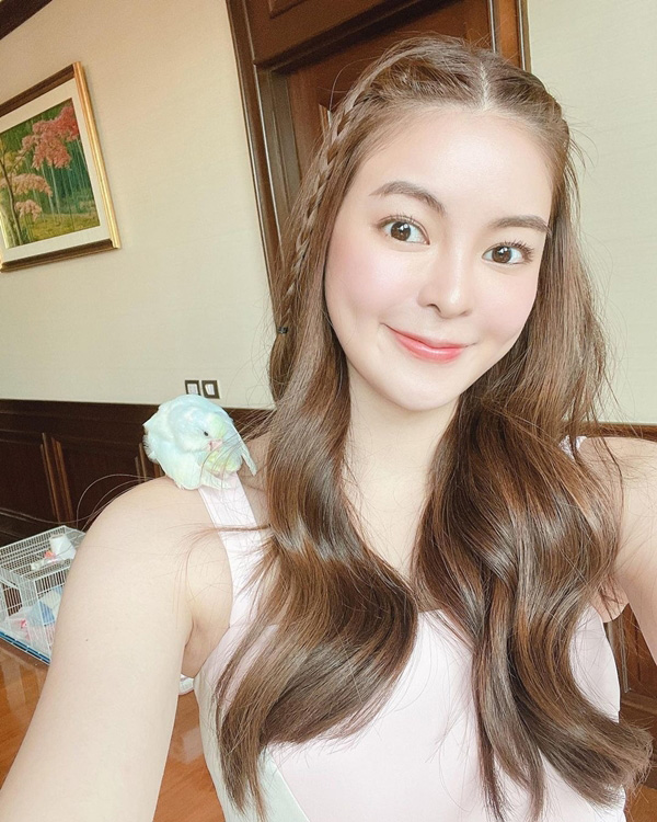 เอวา ปรวรรณ
