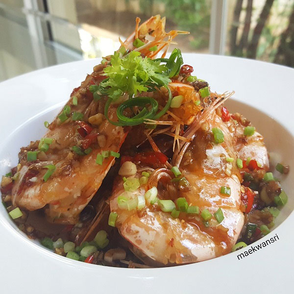 กุ้งผัดพริกสับ 