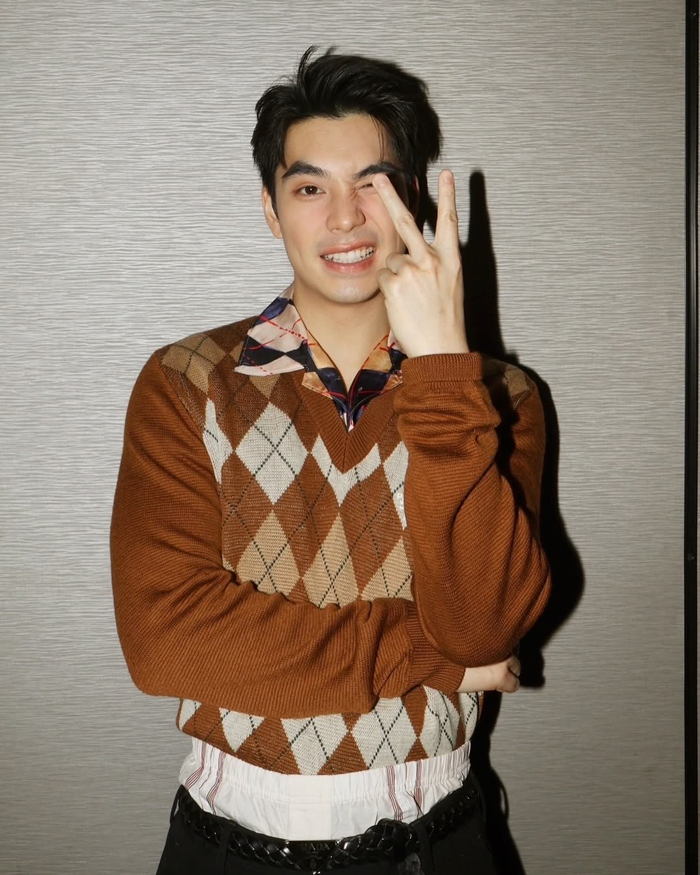 เอม สรรเพชญ์