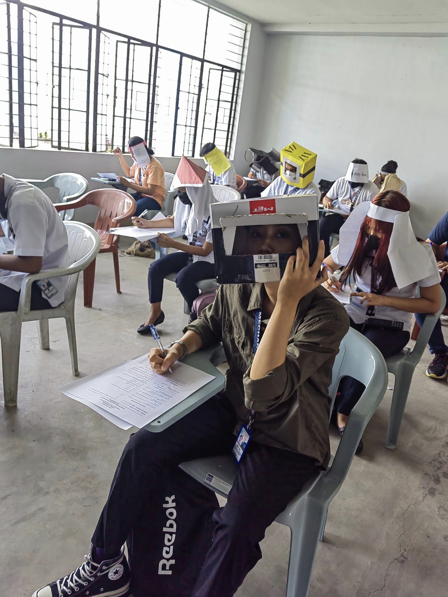 หมวกกันลอกข้อสอบ