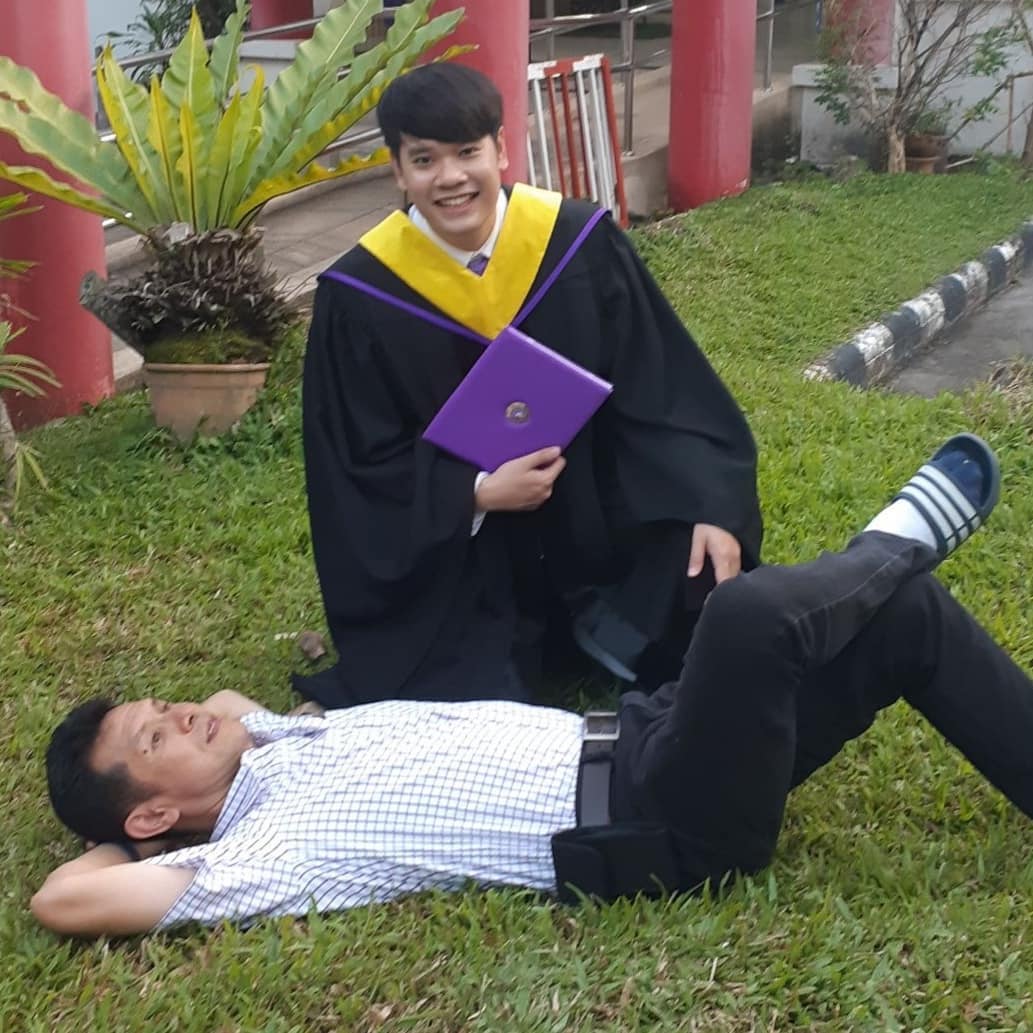 ถ่ายรูปรับปริญญา