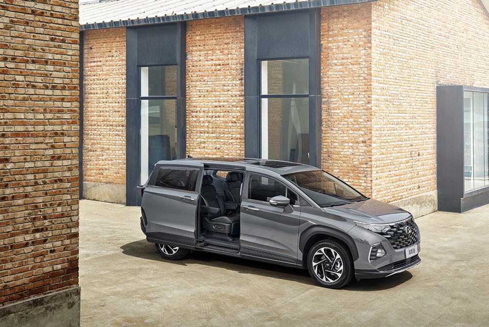 Hyundai Custo