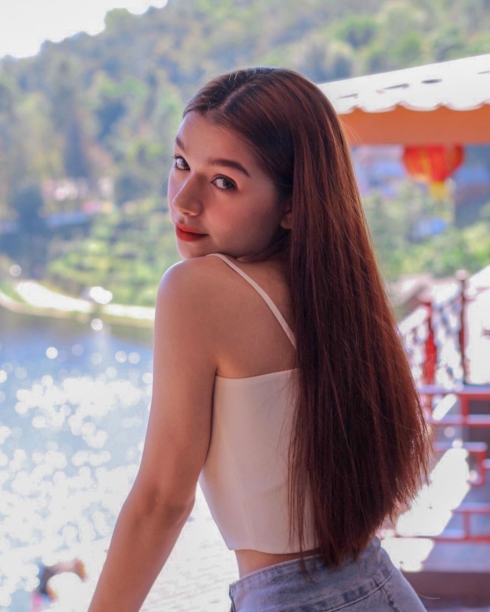 น้องวีวี่ เวอร์โรนิก้า ประวัติ