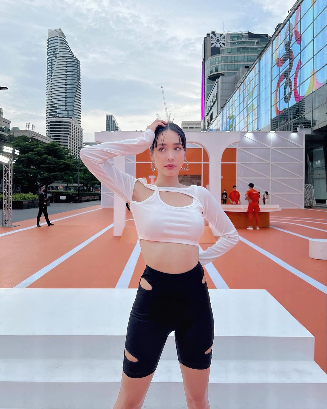 มิน พีชญา