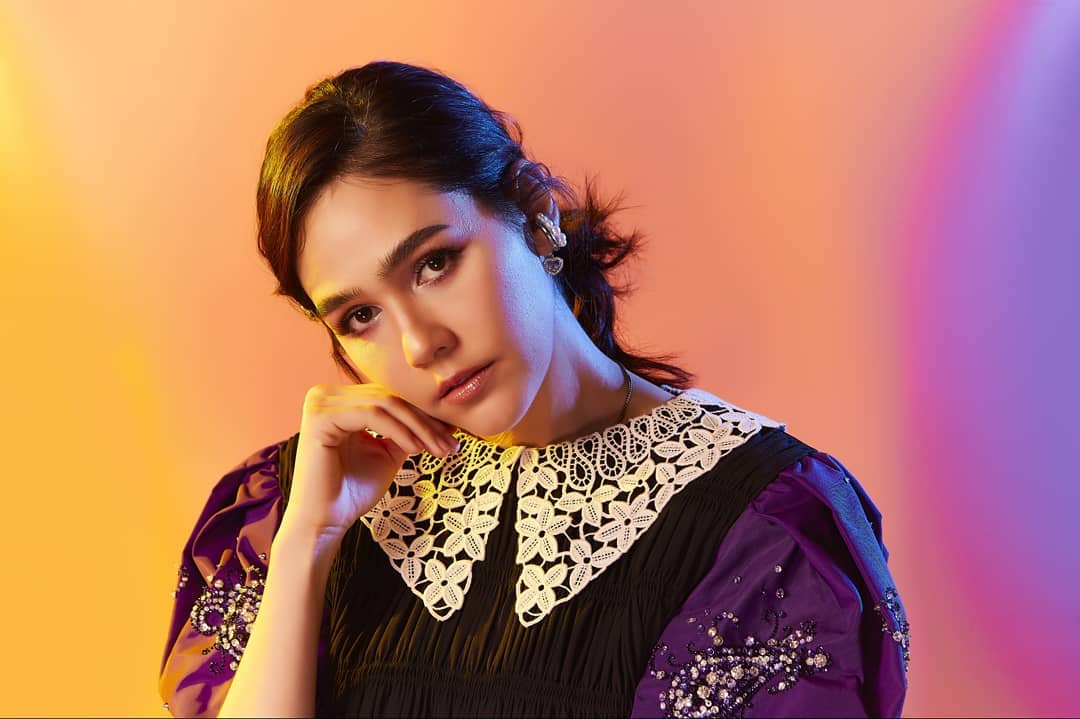 ชมพู่ อารยา